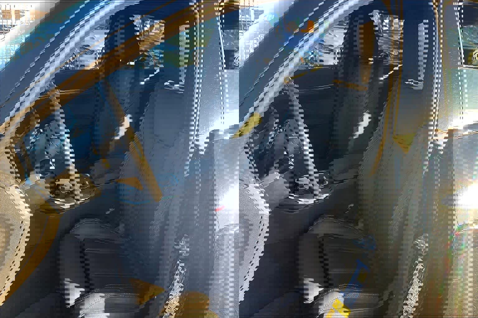 Used 2023 BMW i4 eDrive35 w/ Premium Package image 28