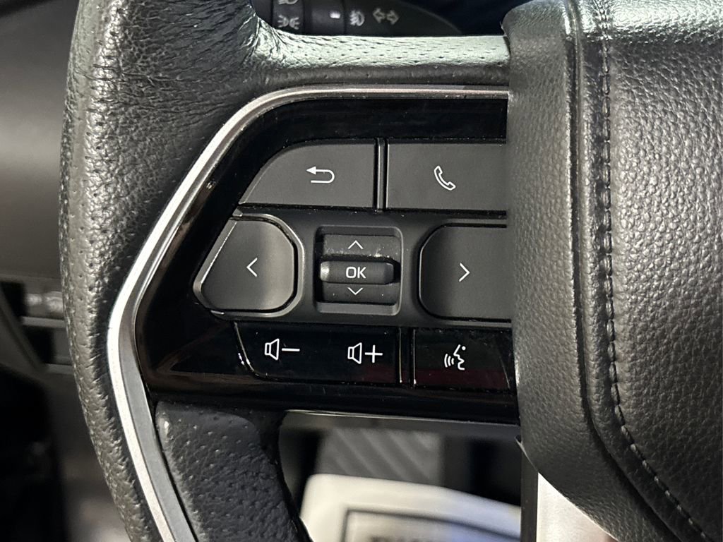 Used 2023 Toyota Sequoia Platinum image 41