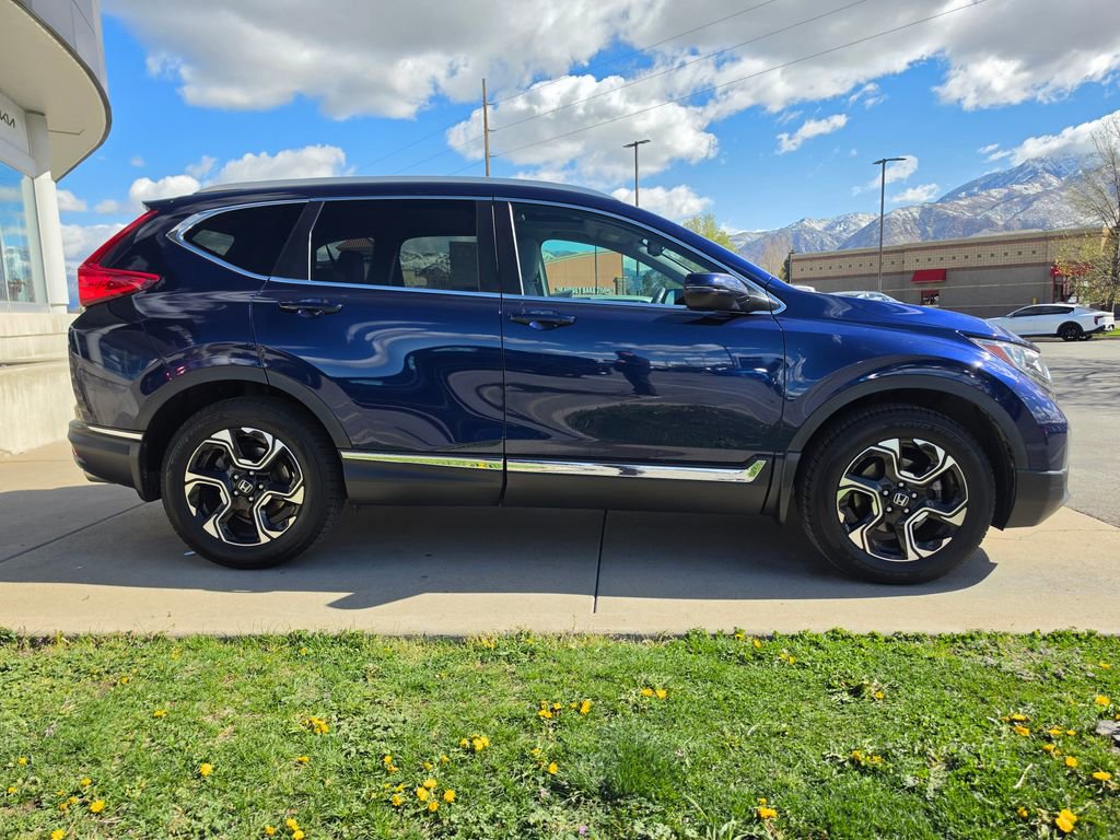 Used 2019 Honda CR-V Touring image 4