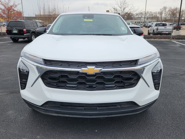 Used 2025 Chevrolet Trax LS FWD image 8