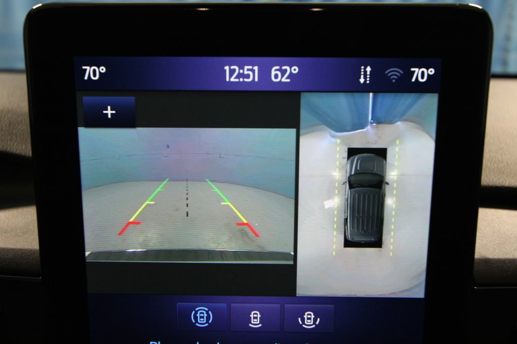 Used 2023 Ford Explorer Limited w/ Limited Technology Package image 18