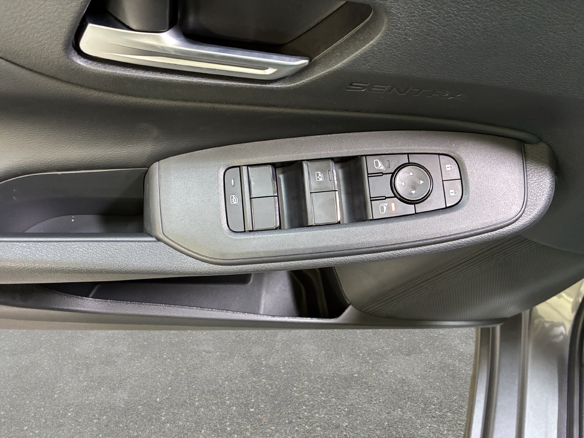 New 2027 Nissan Sentra S w/ Floor Mat Package FWD image 27