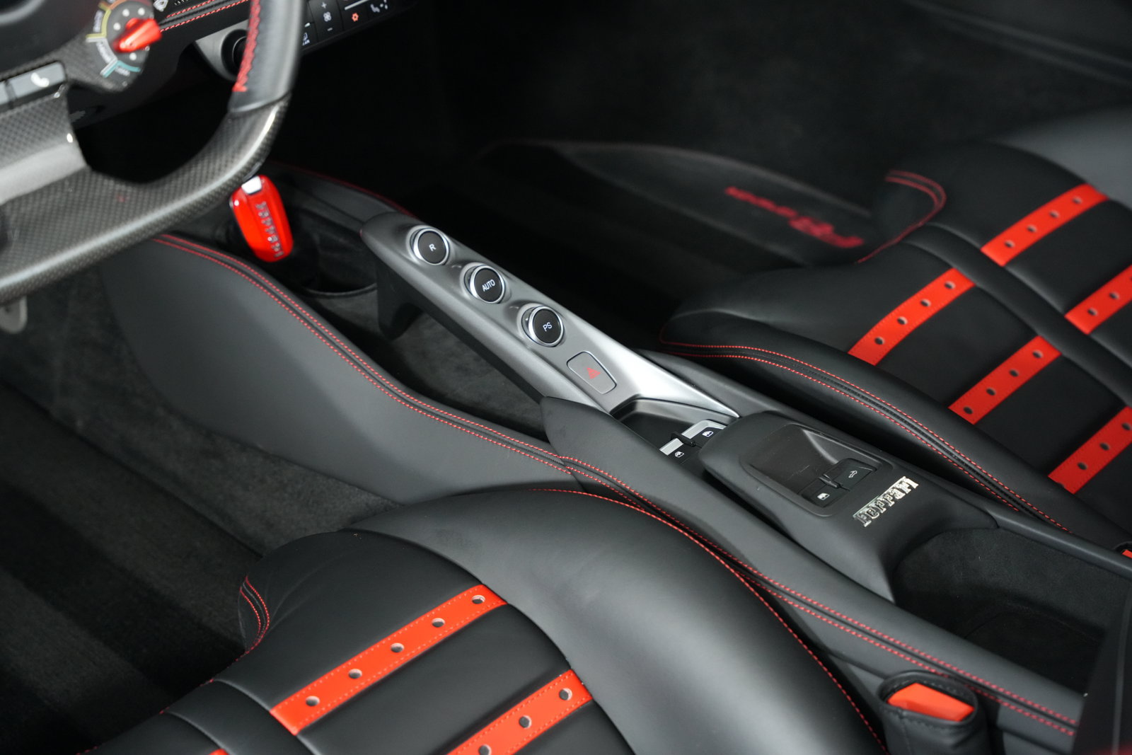 Used 2022 Ferrari F8 Spider RWD image 38