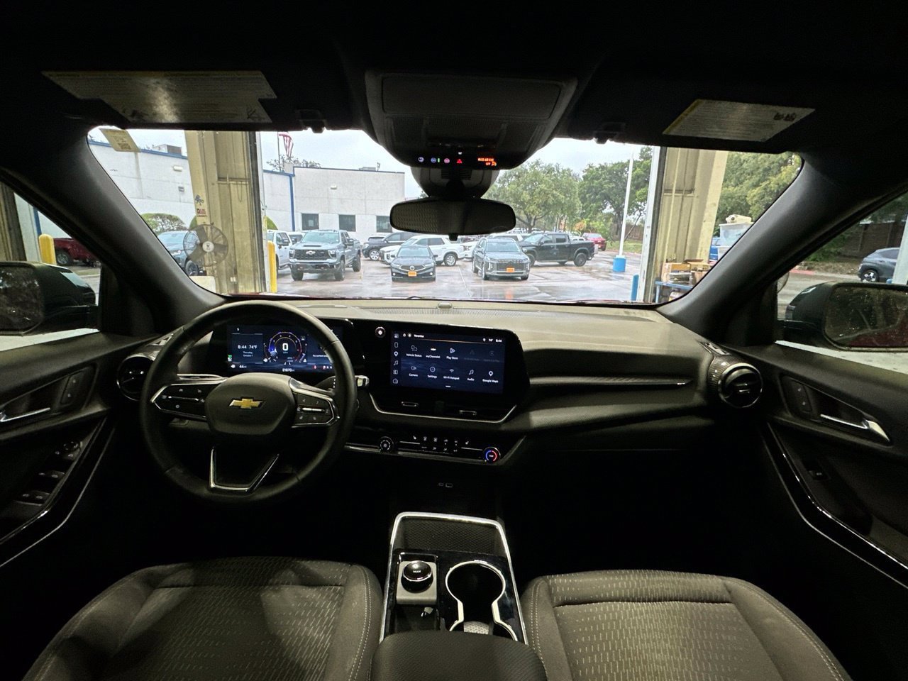 Used 2026 Chevrolet Equinox LT FWD image 12