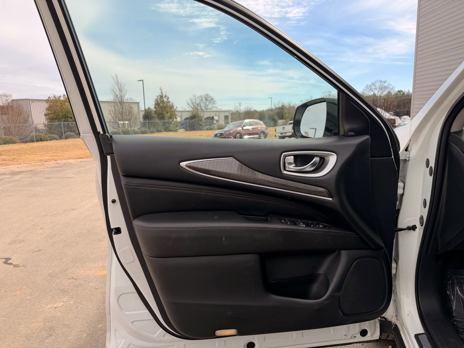 Used 2019 INFINITI QX60 Pure image 12