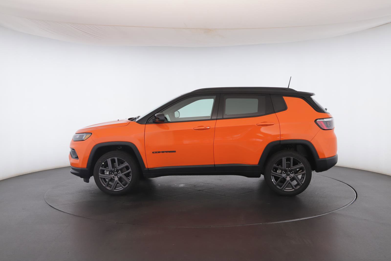 New 2026 Jeep Compass Limited w/ Sun, Sound & Navigation Group image 21