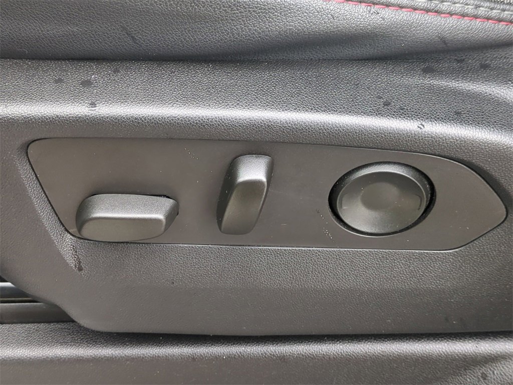 Used 2022 Chevrolet Tahoe RST w/ Luxury Package image 22