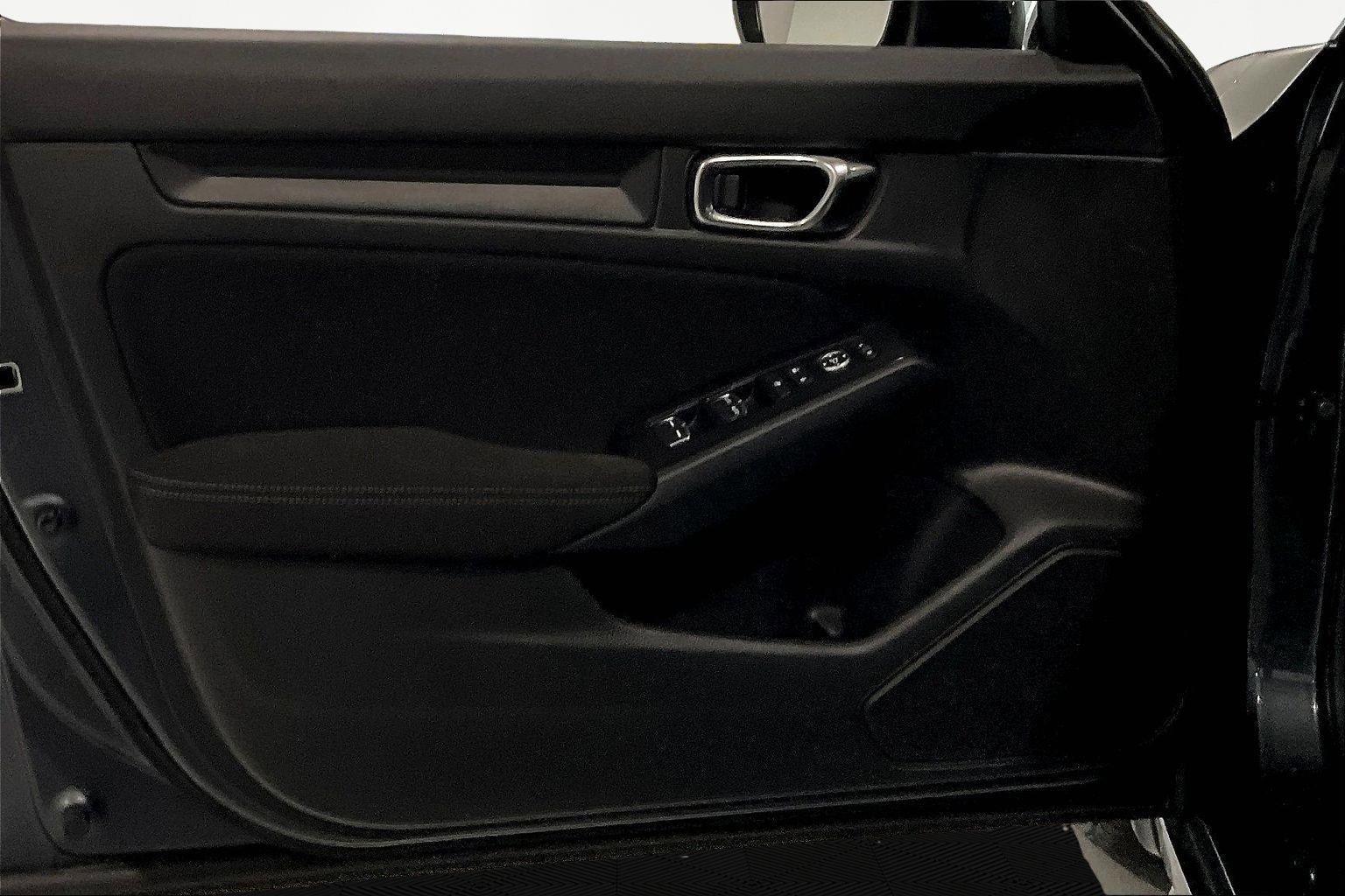 Used 2025 Honda Civic Sport image 19