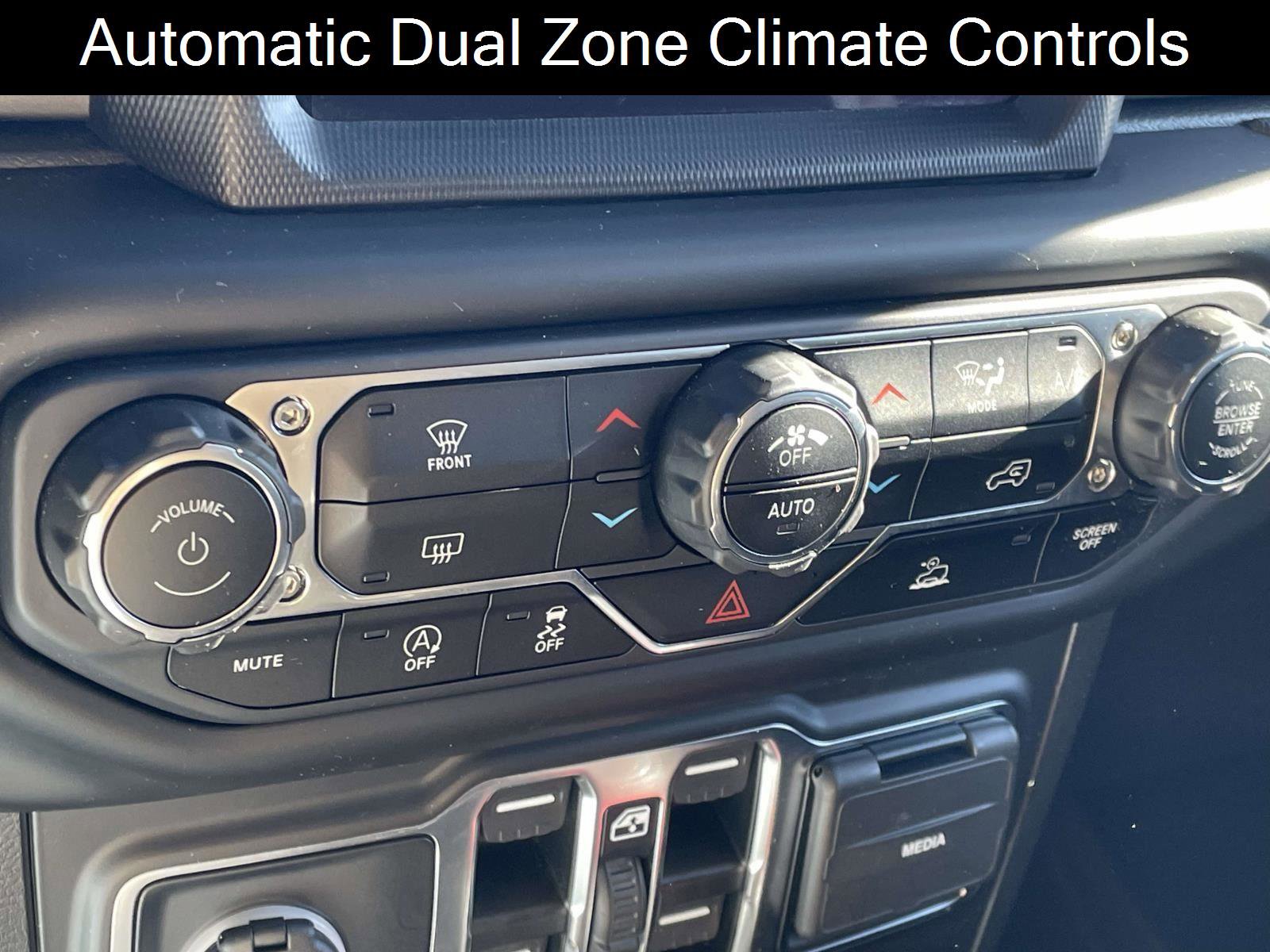 Used 2022 Jeep Wrangler Unlimited Sport w/ Xtreme Recon 35" Tire Package image 4