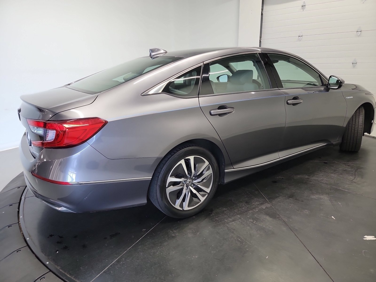 Used 2019 Honda Accord EX-L image 9