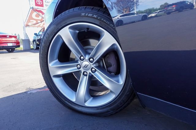 Used 2017 Dodge Challenger R/T image 10