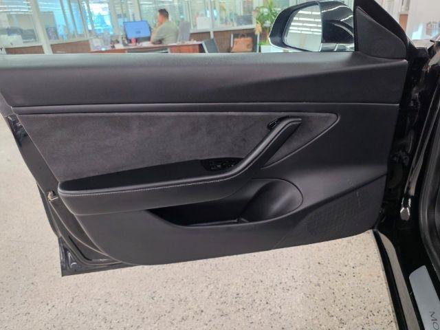 Used 2019 Tesla Model 3 Mid Range RWD image 23