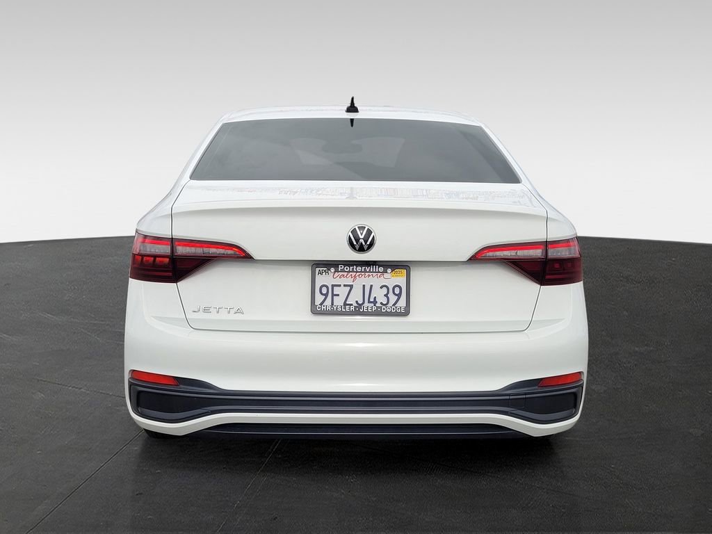Used 2023 Volkswagen Jetta S image 5