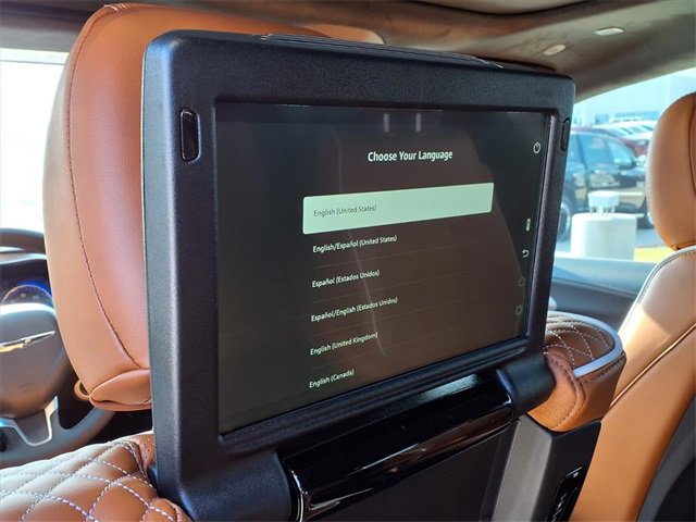 New 2026 Chrysler Pacifica Pinnacle image 9