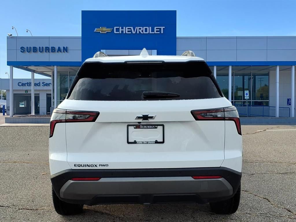New 2026 Chevrolet Equinox LT w/ Midnight Edition image 5