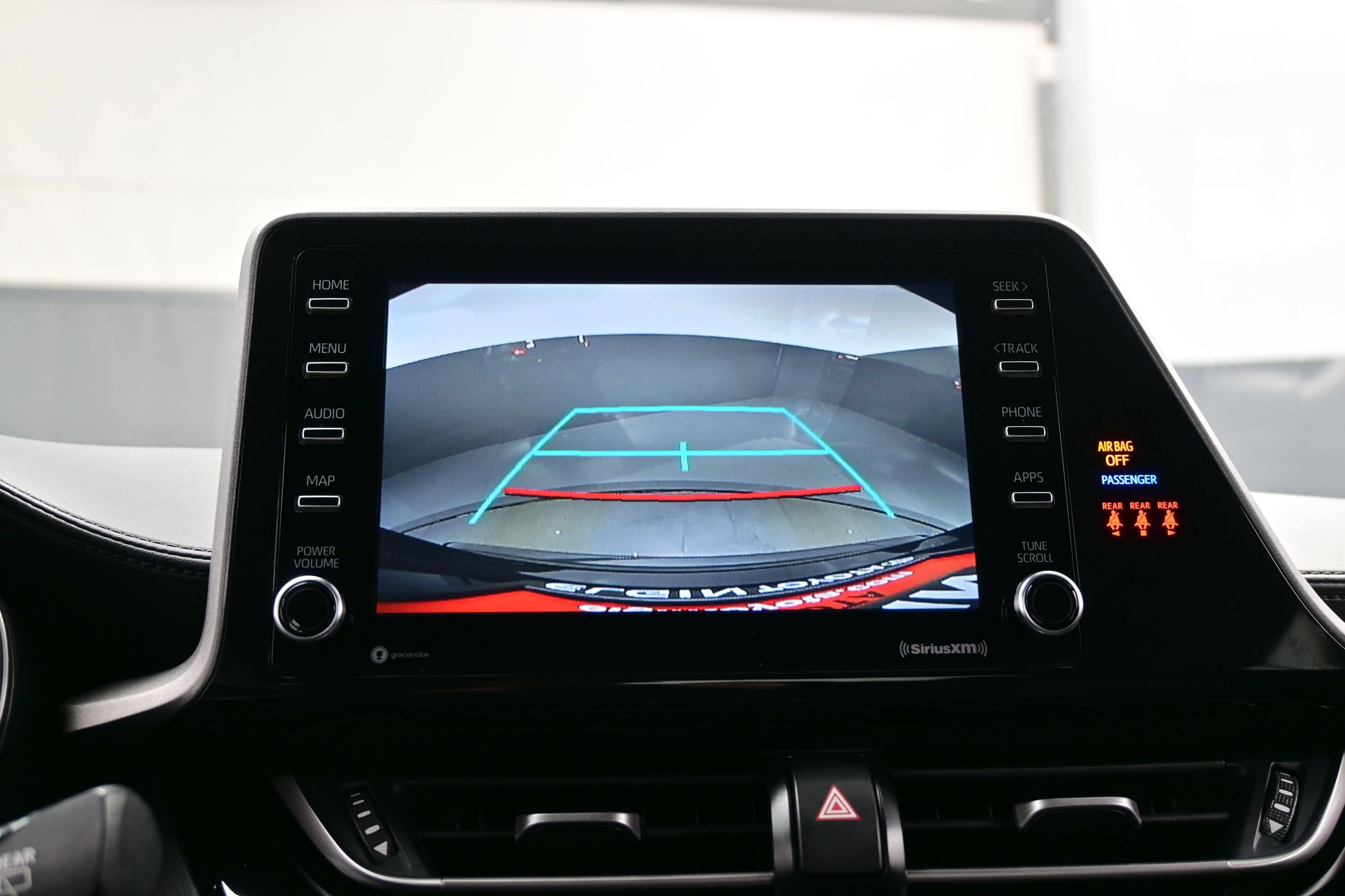Used 2021 Toyota C-HR LE FWD image 17