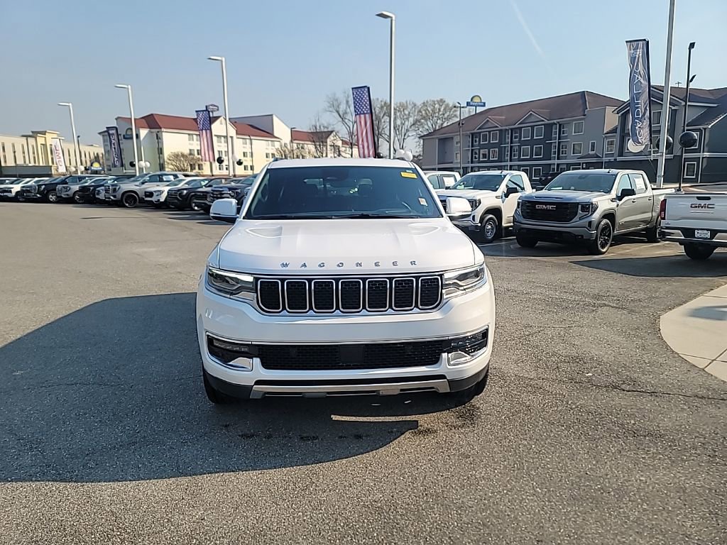 Used 2022 Jeep Wagoneer Series III w/ Flexible Seating Group image 2