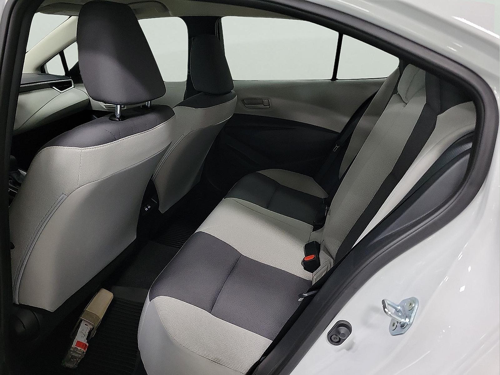 Certified 2025 Toyota Corolla LE w/ LE Premium Package FWD image 8