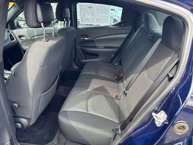 Used 2014 Dodge Avenger SE FWD image 18