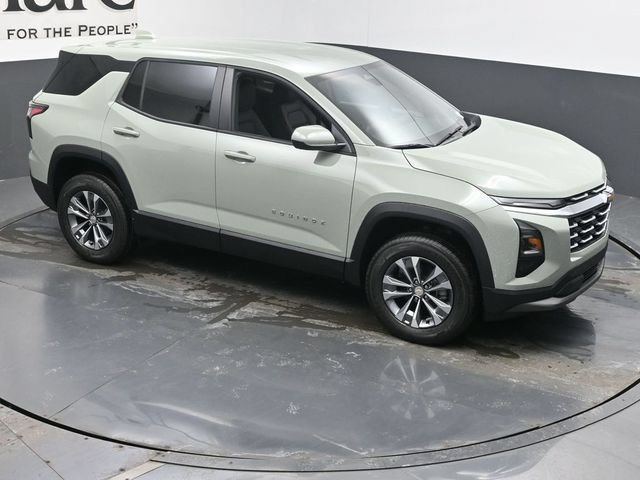 New 2026 Chevrolet Equinox LT w/ Convenience Package II FWD image 16