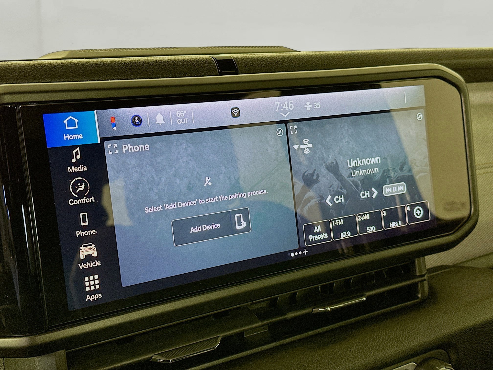 Used 2024 Jeep Wrangler Sport S image 19