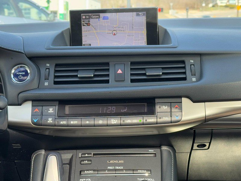 Used 2016 Lexus CT 200h w/ Navigation Package image 14