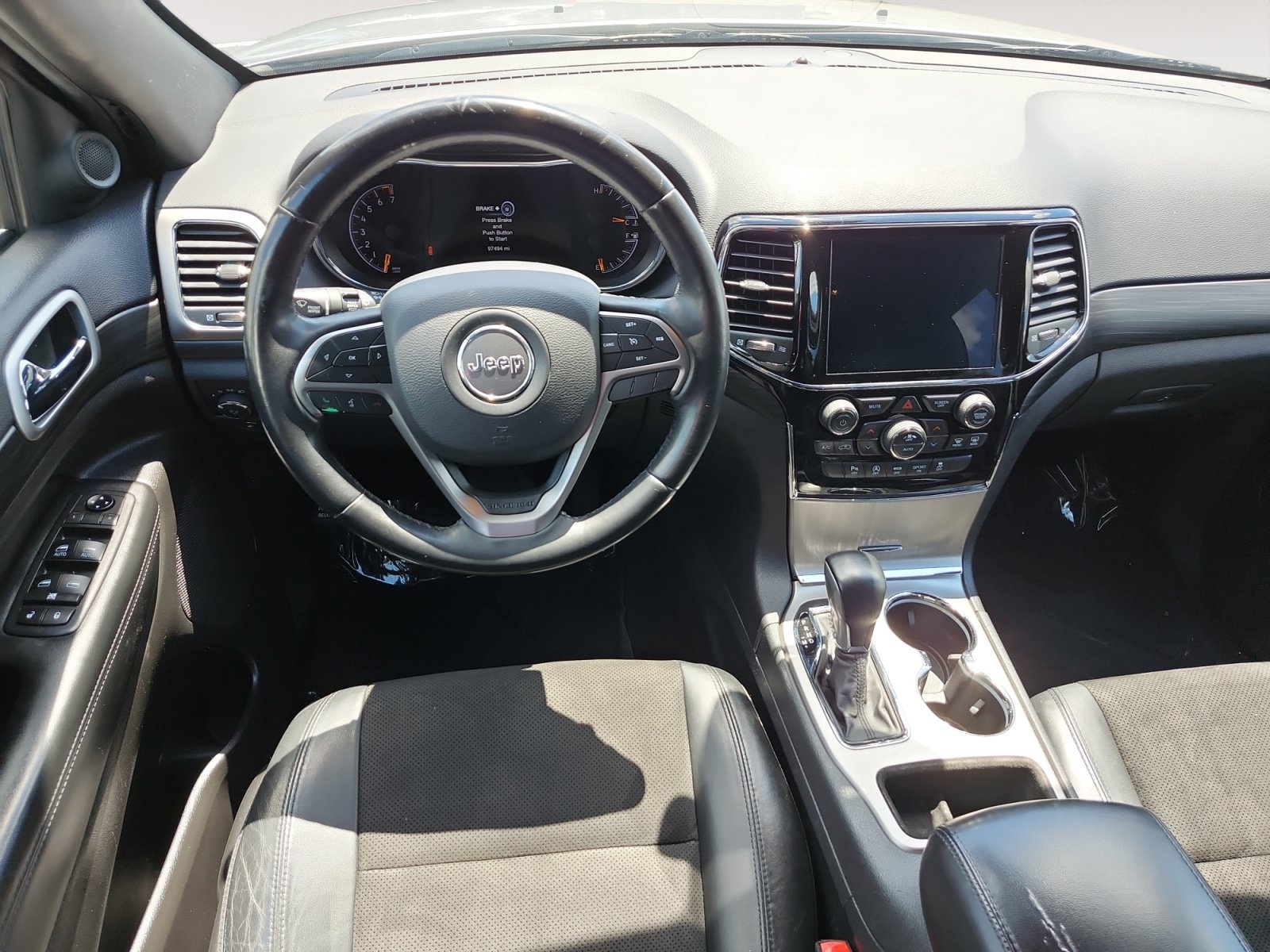Used 2019 Jeep Grand Cherokee Altitude RWD image 11