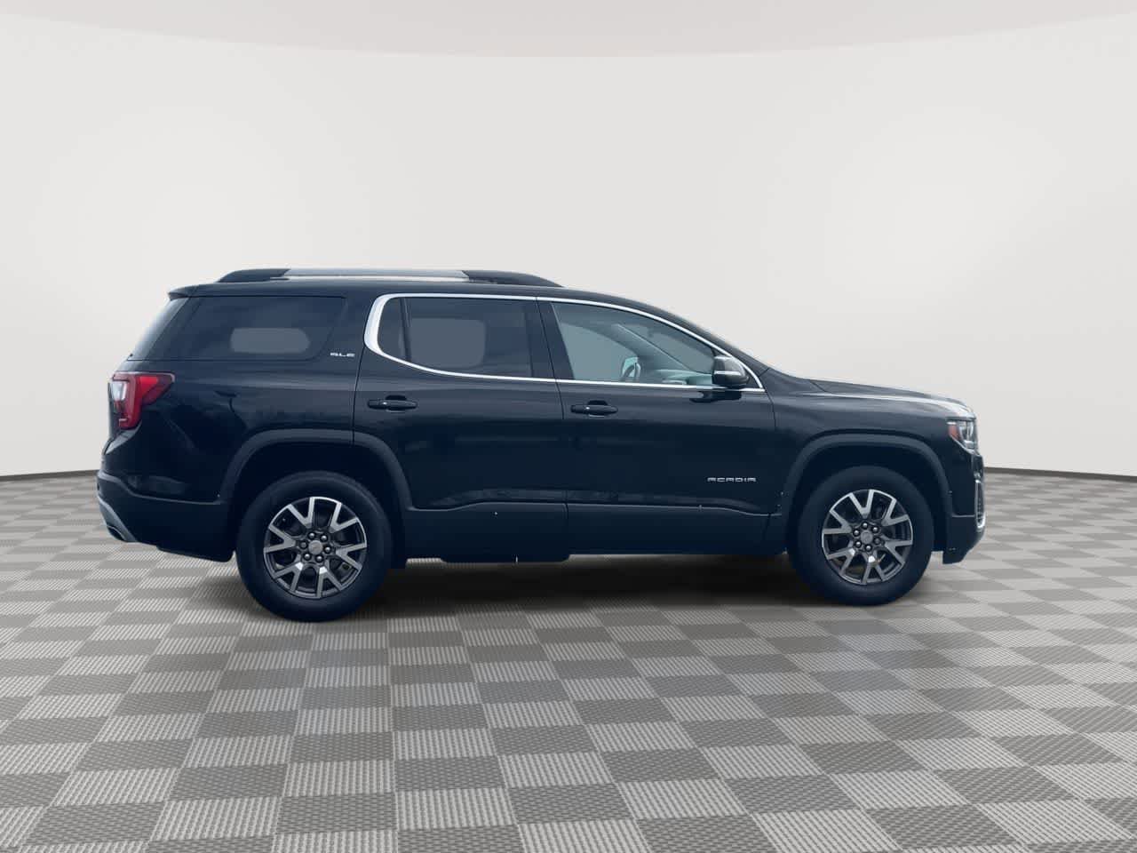 Used 2020 GMC Acadia SLE w/ Driver Convenience Package AWD/4WD image 9
