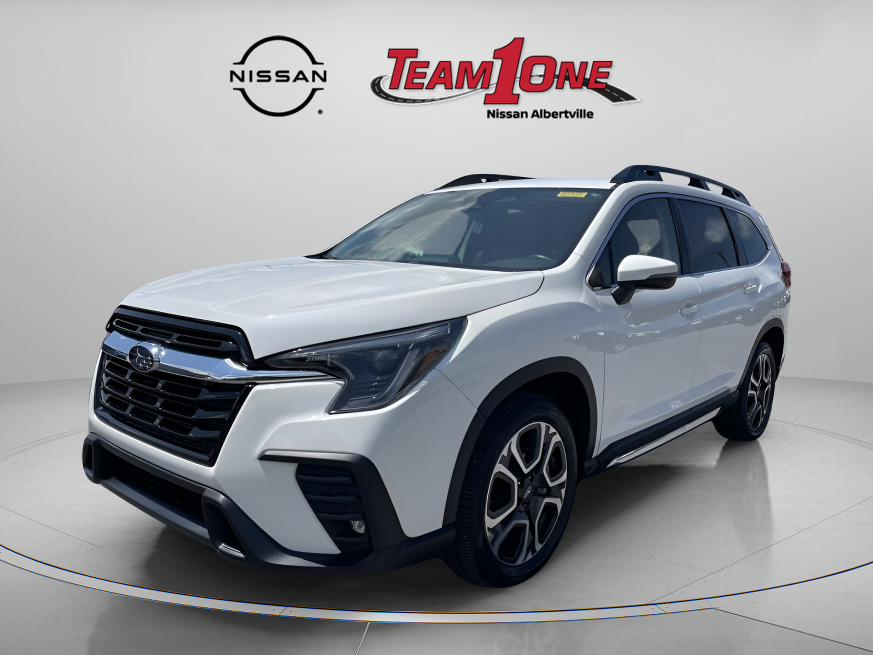 Used 2023 Subaru Ascent Limited AWD/4WD image 4