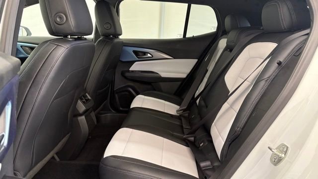 New 2026 Chevrolet Equinox EV LT FWD image 18