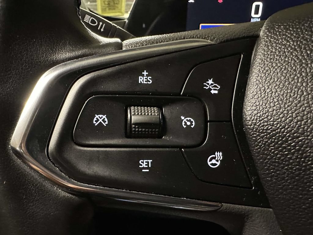 Used 2024 Chevrolet Trax LT w/ Driver Confidence Package FWD image 29