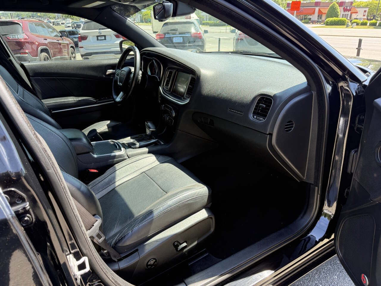 Used 2015 Dodge Charger SXT w/ AWD Plus Group image 13