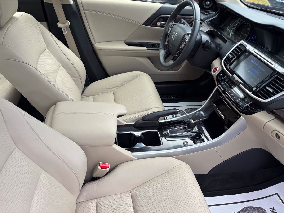 Used 2017 Honda Accord EX-L image 26