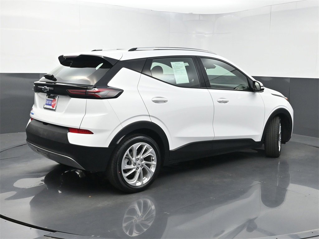 Used 2023 Chevrolet Bolt EUV LT image 22