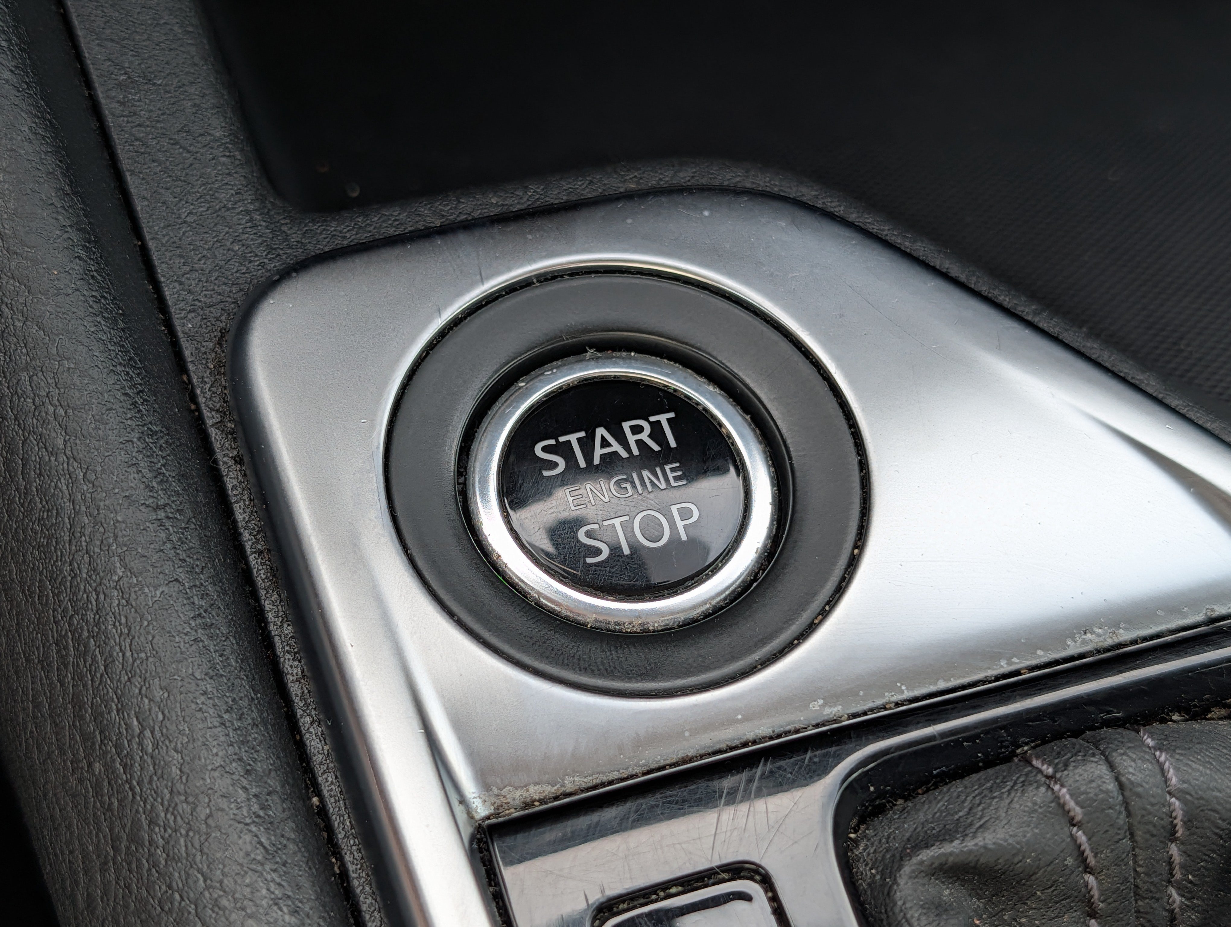 Used 2024 Nissan Sentra SV FWD image 29