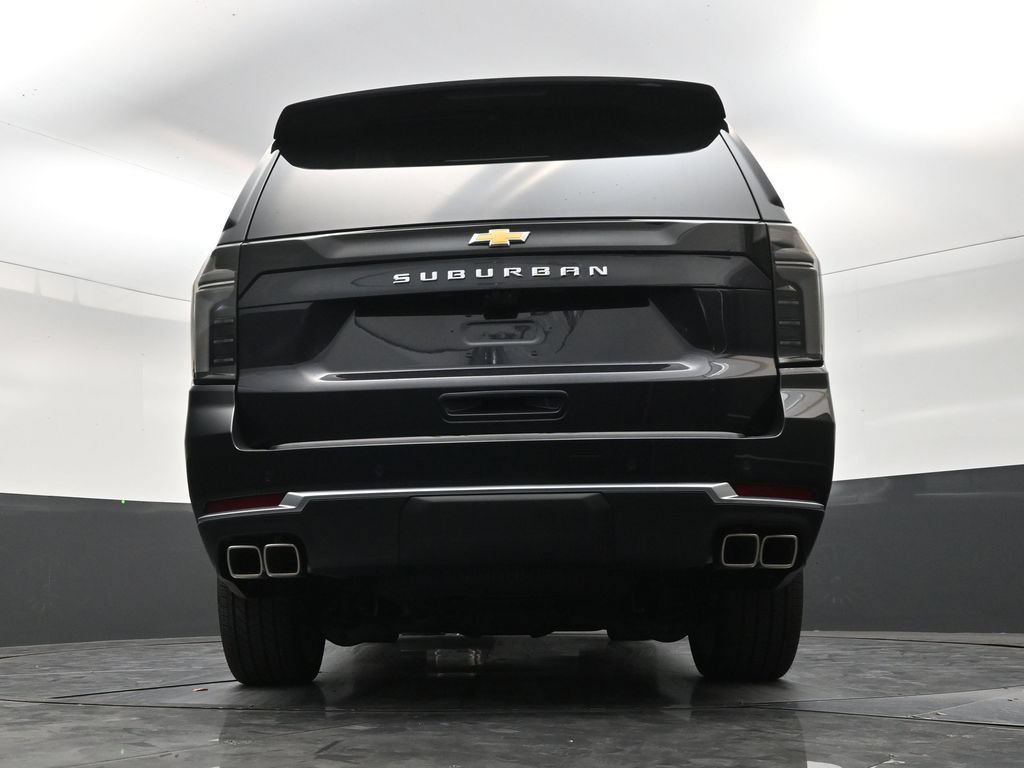 Used 2026 Chevrolet Suburban High Country AWD/4WD image 22