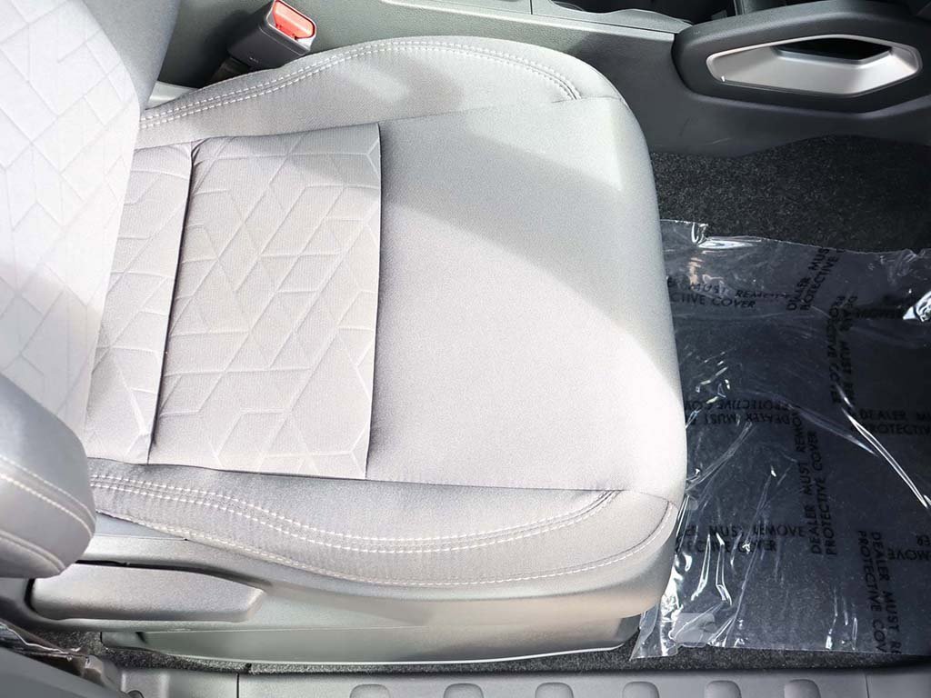 Used 2025 Nissan Frontier SV w/ SV Convenience Package image 32