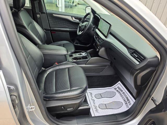 Certified 2023 Ford Escape Platinum AWD/4WD image 20