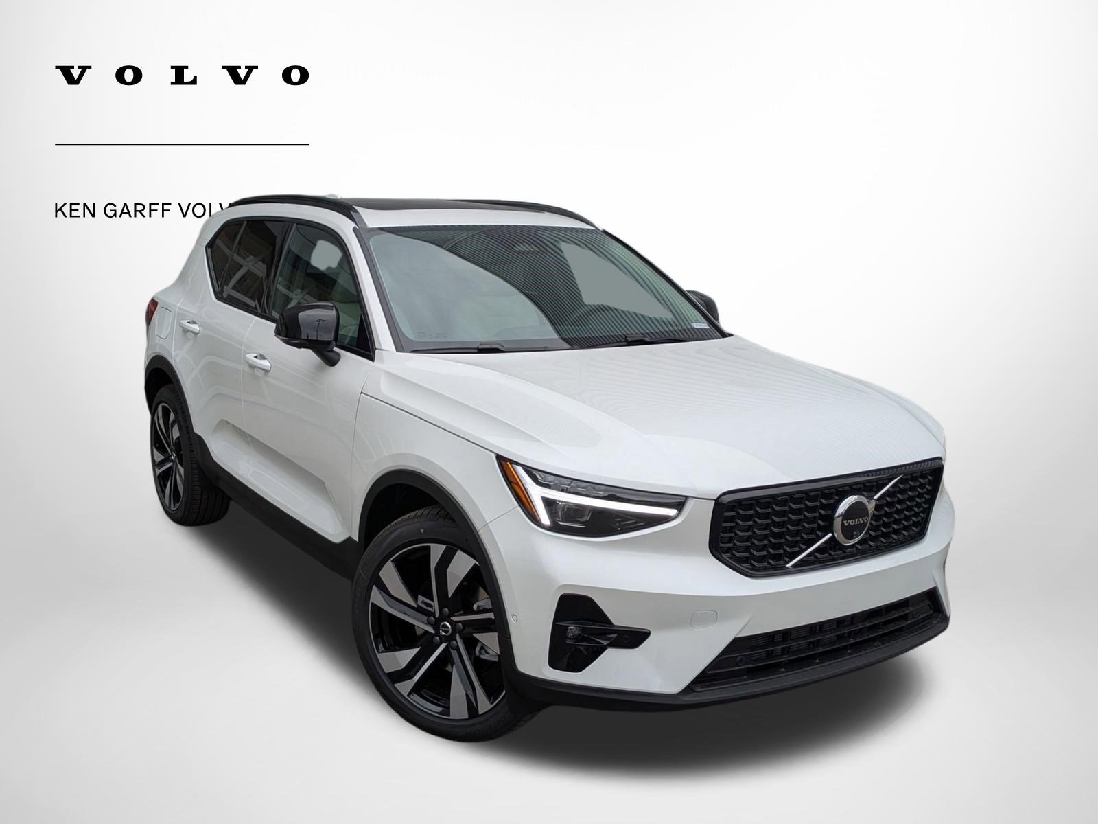 New 2026 Volvo XC40 B5 Ultra w/ Climate Package
