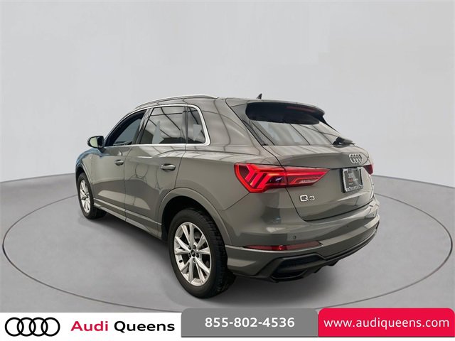 Used 2022 Audi Q3 2.0T Premium Plus image 2