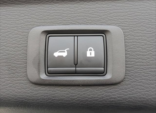 New 2026 Mitsubishi Outlander AWD image 13