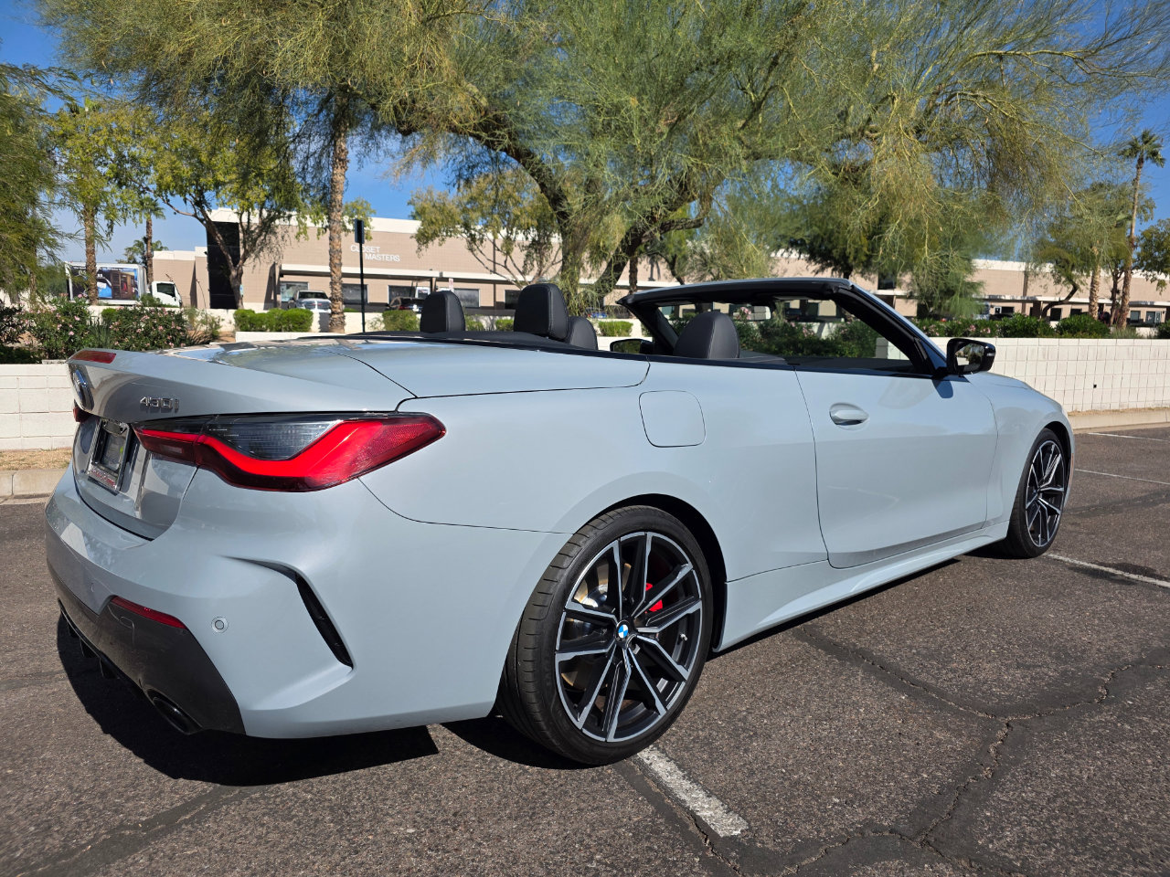 Used 2023 BMW 430i Convertible w/ M Sport Package image 25