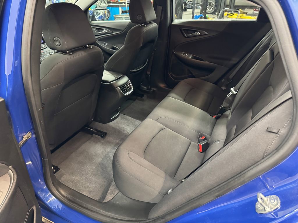 Used 2023 Chevrolet Malibu LT FWD image 15