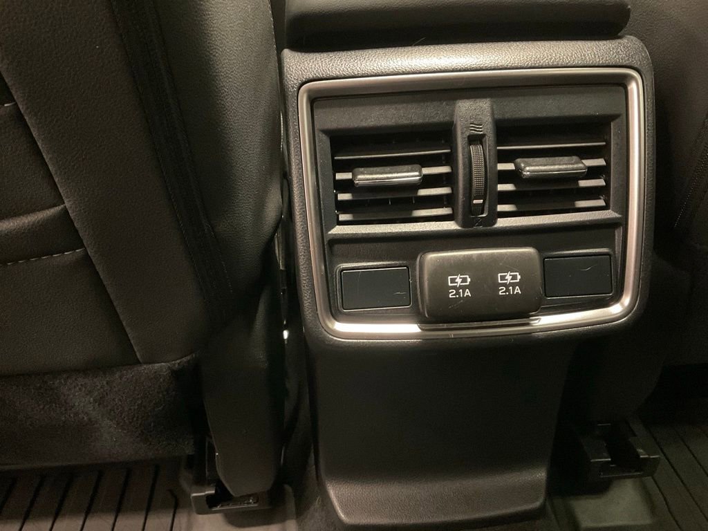 Used 2020 Subaru Forester Premium image 34