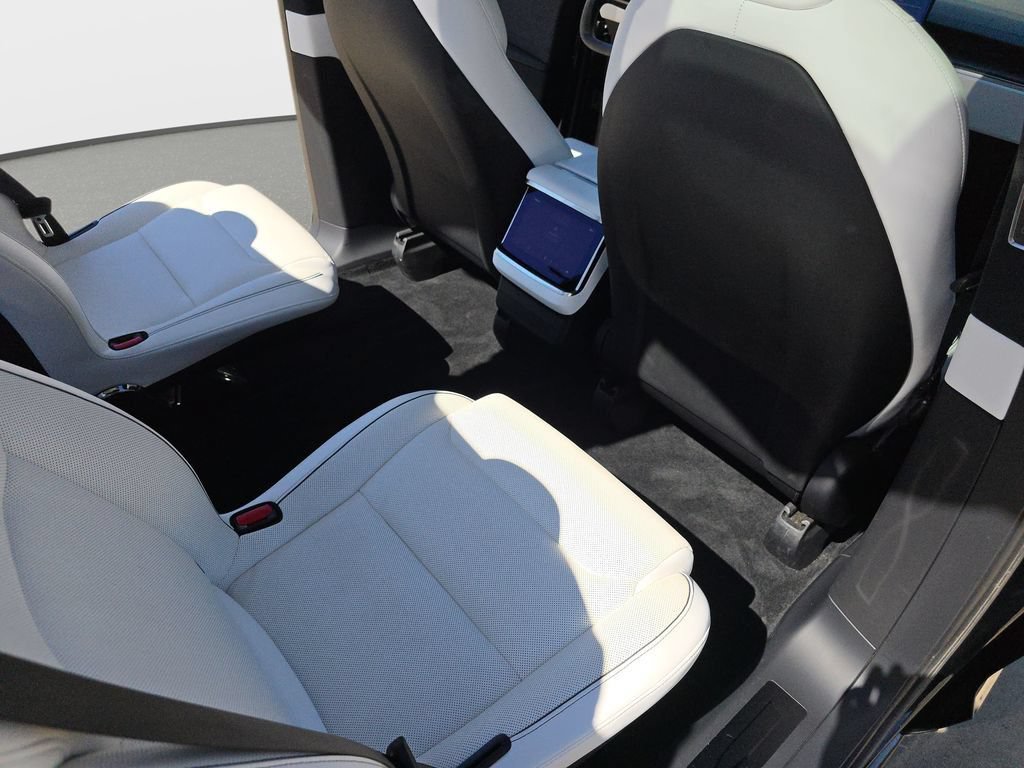 Used 2022 Tesla Model X Plaid AWD/4WD image 13