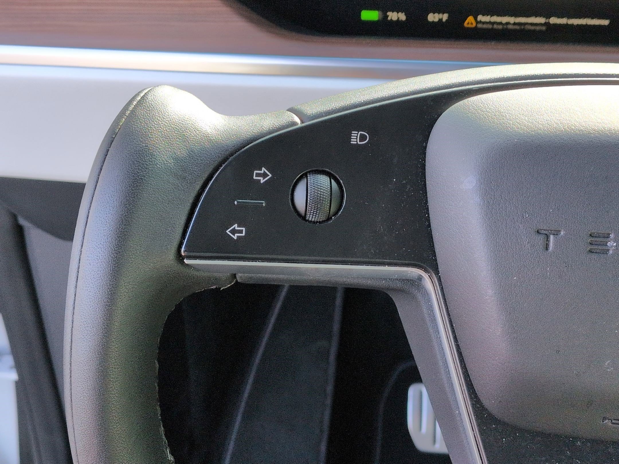 Used 2024 Tesla Model X image 19