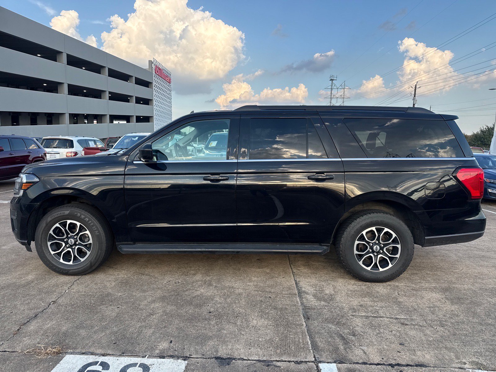 Used 2024 Ford Expedition Max XLT RWD image 5