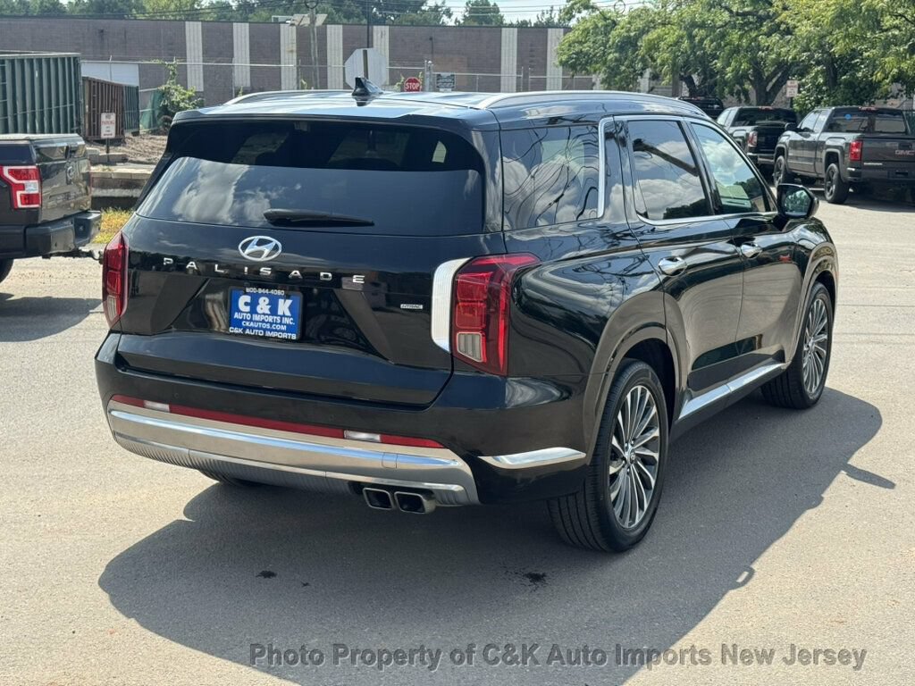 Used 2024 Hyundai Palisade Calligraphy AWD/4WD image 11