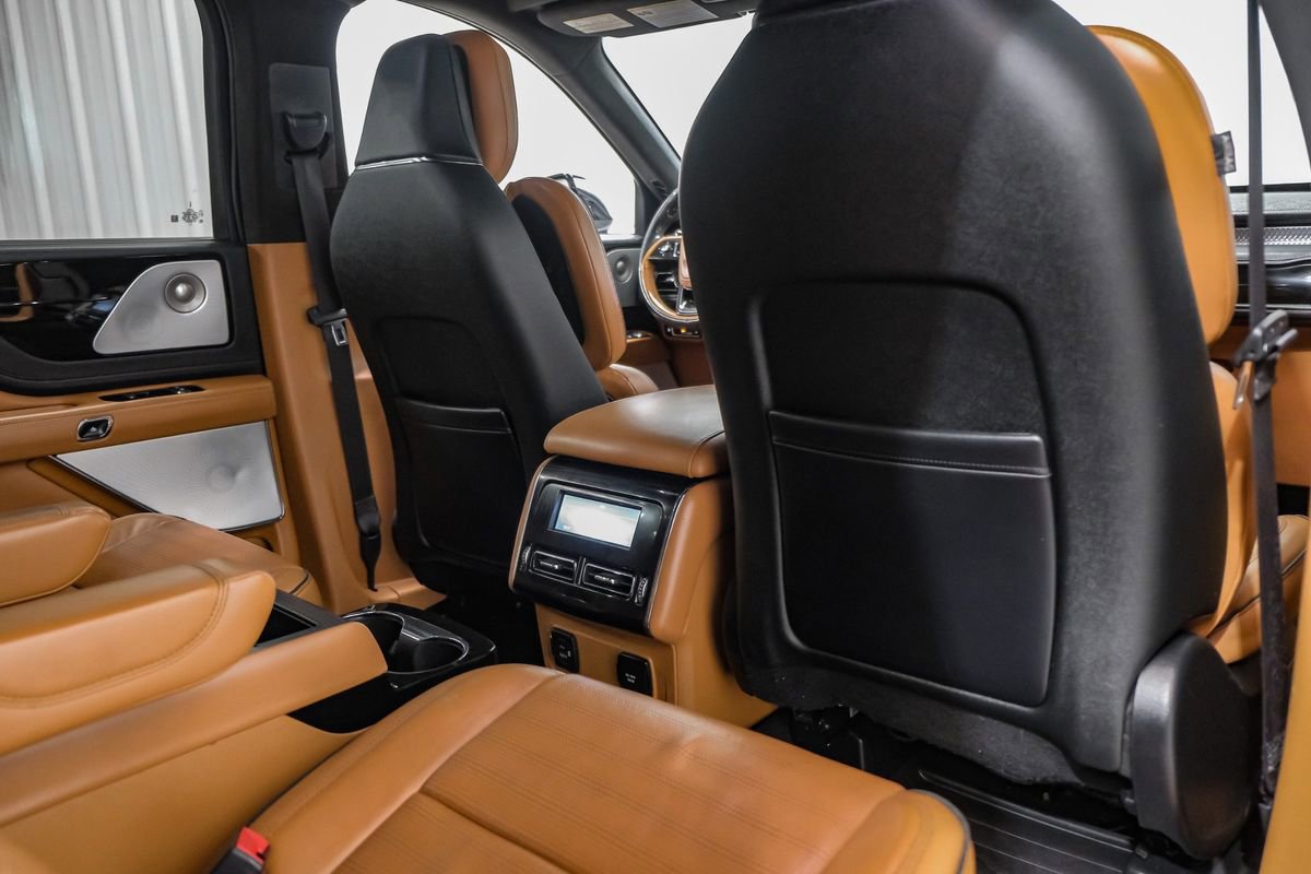 Used 2020 Lincoln Aviator Black Label Grand Touring w/ Class IV Trailer Tow Package image 34