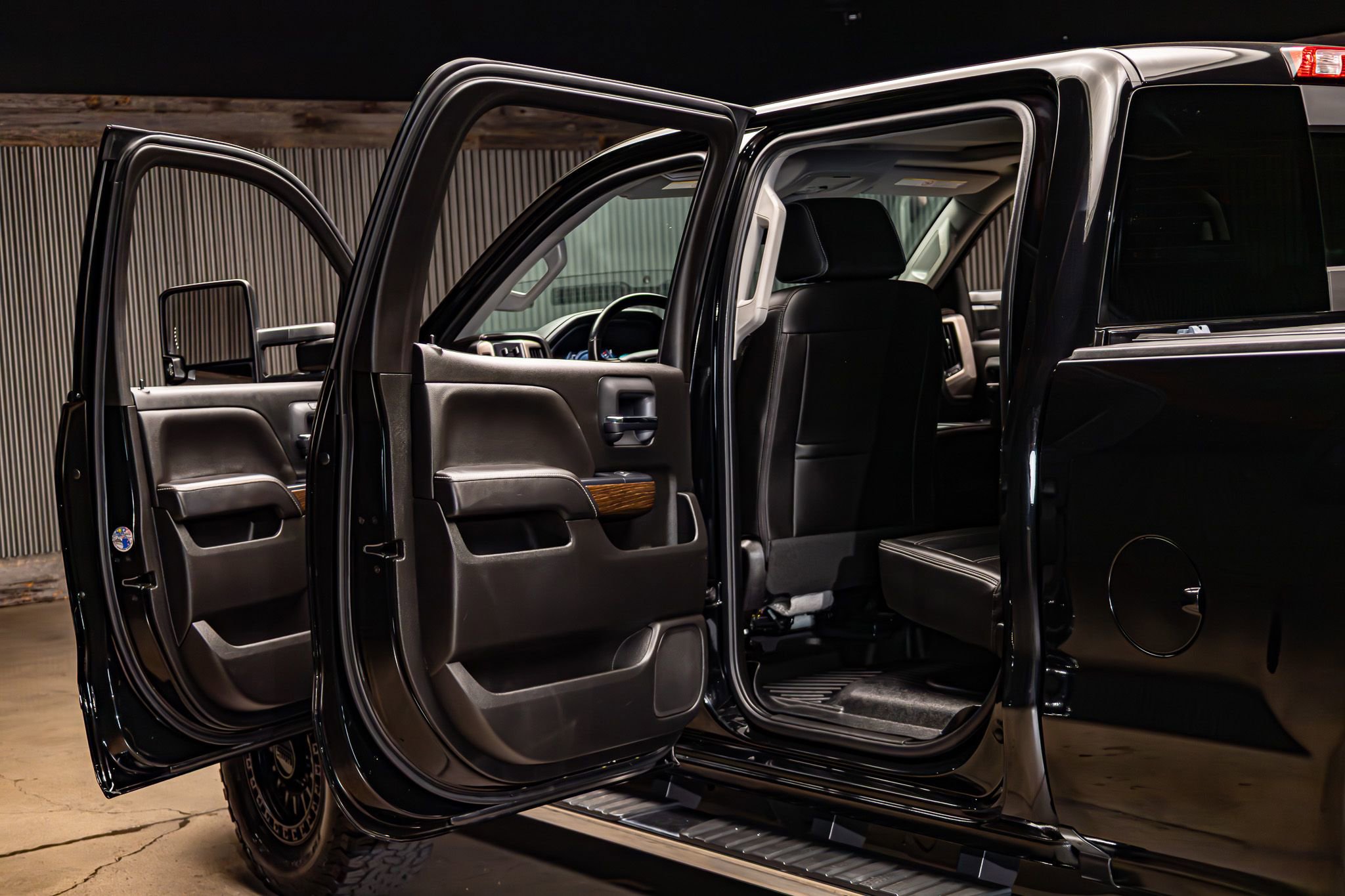 Used 2019 GMC Sierra 2500 Denali w/ Duramax Plus Package image 26